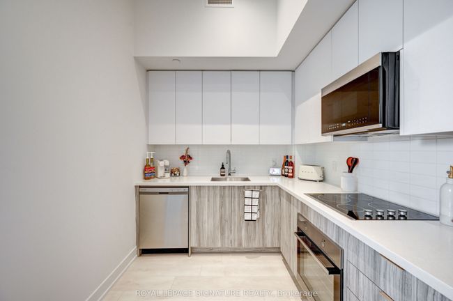 318 - 297 Oakwalk Dr, Condo with 1 bedrooms, 1 bathrooms and 1 parking in Oakville ON | Image 28