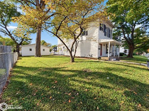 1213 Summer St, Burlington, IA, 52601-3238 | Card Image
