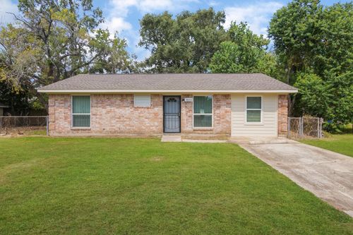 9843 Denning Dr, Houston, TX, 77078-3107 | Card Image