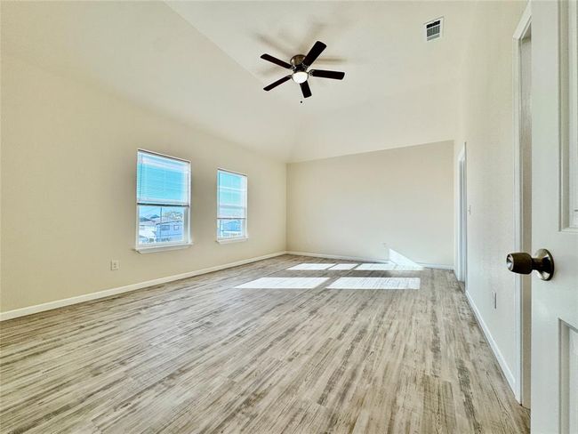 18 Edgewater St, House other with 3 bedrooms, 2 bathrooms and 2 parking in Hitchcock TX | Image 26