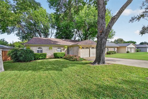 5715 Shady Hill Ln, Arlington, TX, 76016-2122 | Card Image