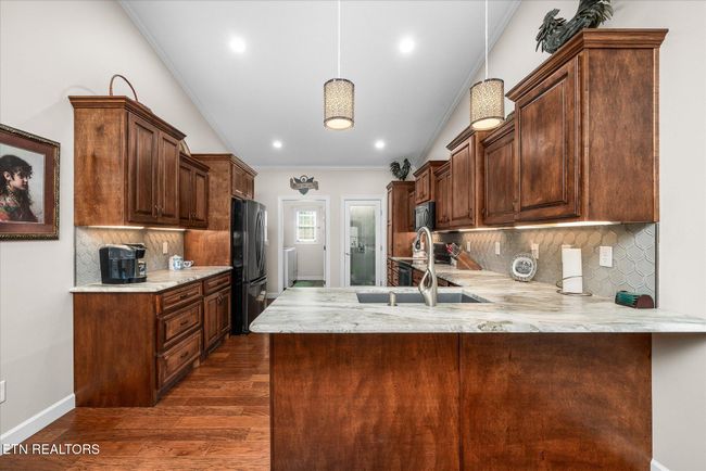 380 Mountain Preserve Pkwy, House other with 3 bedrooms, 2 bathrooms and null parking in Crab Orchard TN | Image 14