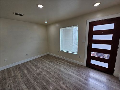 203-4806 Virginia Ave, Dallas, TX, 75204-4863 | Card Image