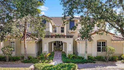 1338 Emerald Dunes Dr, SUN CITY CENTER, FL, 33573-4426 | Card Image