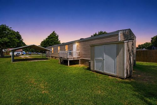 1684 Gale Dr, Azle, TX, 76020-4705 | Card Image