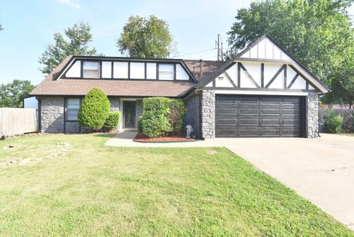9402 S 69th East Ave, Tulsa, OK, 74133-5348 | Card Image