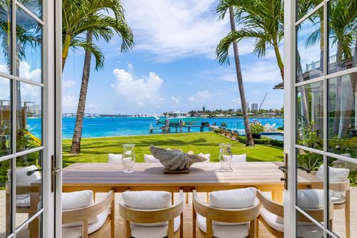 1610 N Ocean Blvd, Palm Beach, FL, 33480-3026 | Card Image