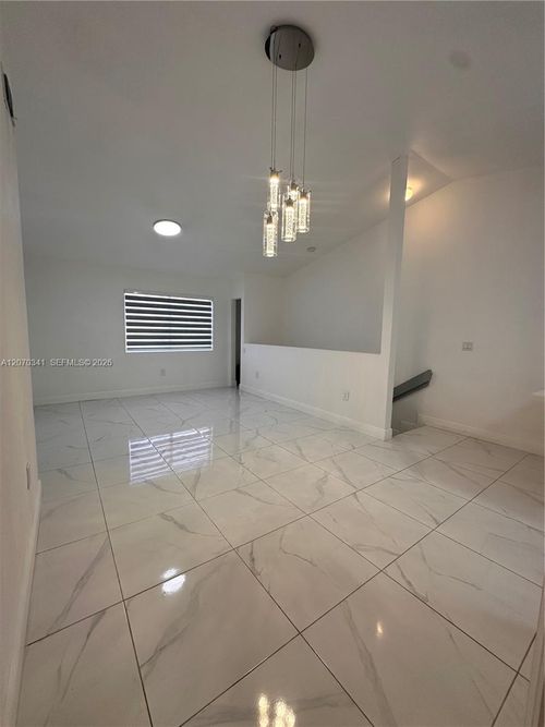 608-6-7999 Sw 152nd Ave, Miami, FL, 33193-3225 | Card Image