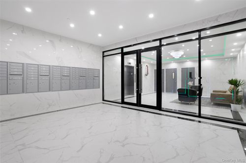 4i-56-02 31st Ave, Woodside, NY, 11377-1504 | Card Image