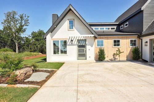 4541 Maple Ridge Dr, Edmond, OK, 73034-4382 | Card Image