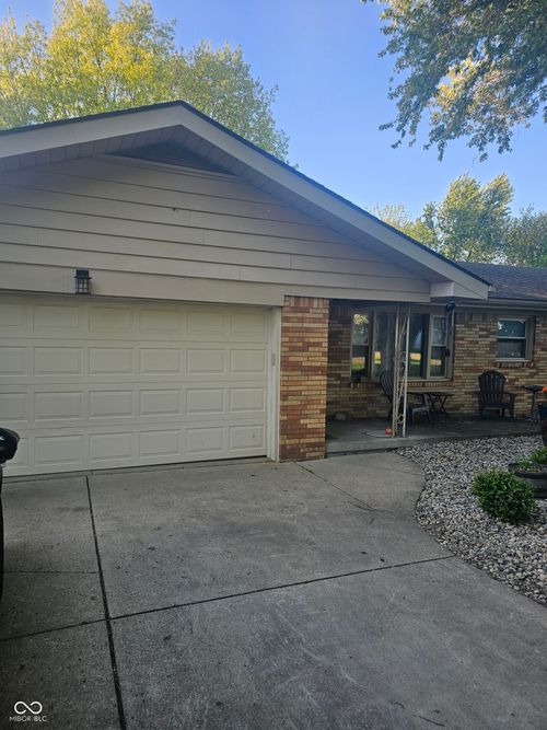 232 Suburban Dr, Anderson, IN, 46017-9692 | Card Image