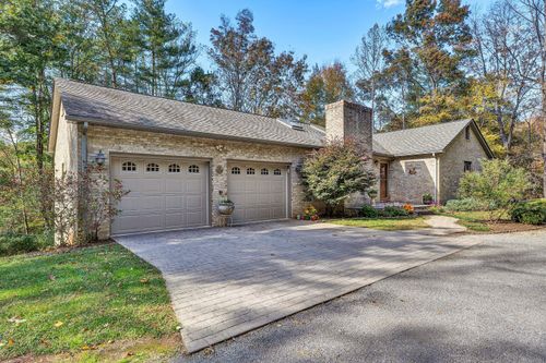 1527 Quail Dr, Goodview, VA, 24095-2847 | Card Image