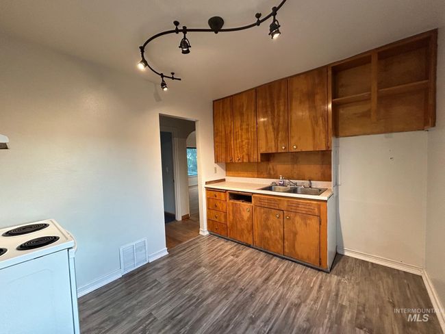 1811 17 Th Ave, Home with 4 bedrooms, 2 bathrooms and 4 parking in Lewiston ID | Image 10