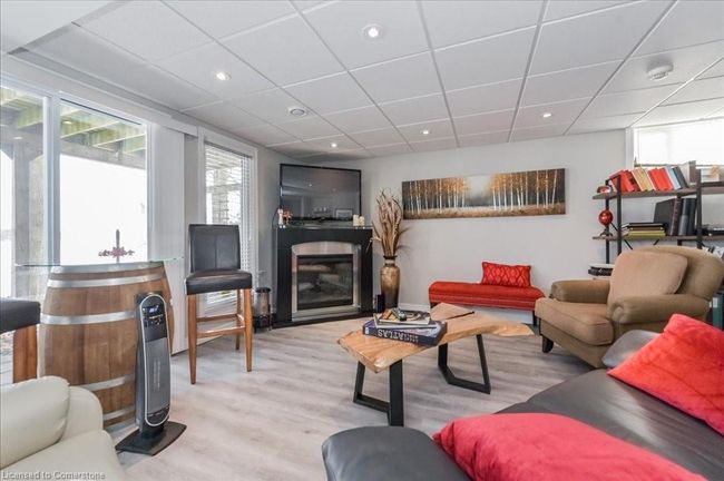 513 Five Road, House other with 2 bedrooms, 3 bathrooms and 7 parking in Mapleton ON | Image 21