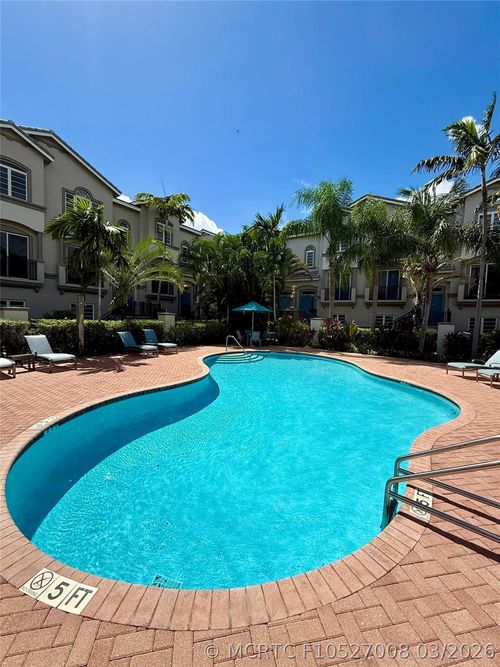 402-1951 Coral Heights Blvd, Oakland Park, FL, 33308-5229 | Card Image