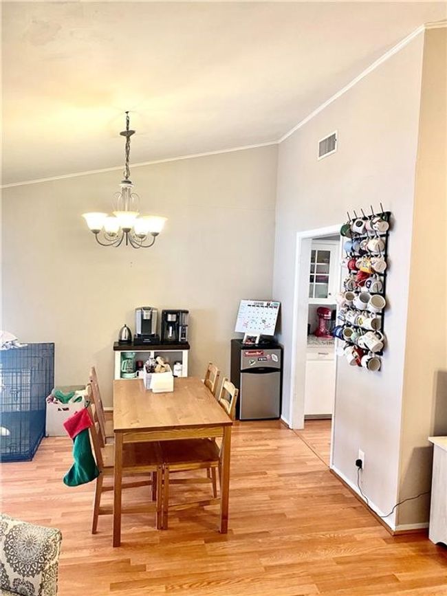 1609 Springer Ln, House other with 4 bedrooms, 2 bathrooms and 6 parking in Austin TX | Image 5