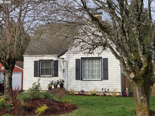 415 Se Roberts Ave, Gresham, OR, 97080-7749 | Card Image