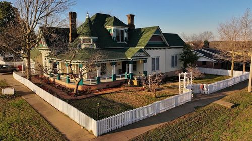 303 Market St W, Honey Grove, TX, 75446-1442 | Card Image