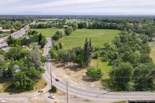 6011 Eastside Rd, Redding, CA, 96001-4527 | Card Image