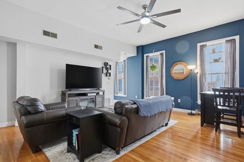 3e-219 Central St, Lowell, MA, 01852-2212 | Card Image