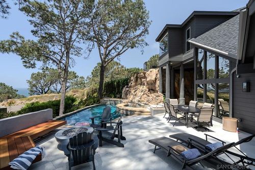 390 Hidden Pines Rd, Del Mar, CA, 92014-3315 | Card Image