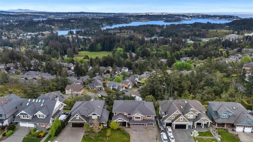 2607 Ruby Crt, Langford, BC, V9B0A9 | Card Image
