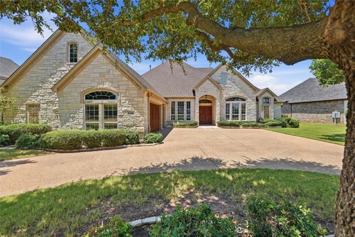 2703 Waters Edge Dr, Granbury, TX, 76048-2692 | Card Image