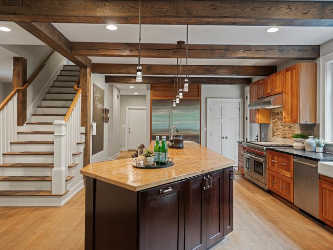 Island / Stairway | Image 20