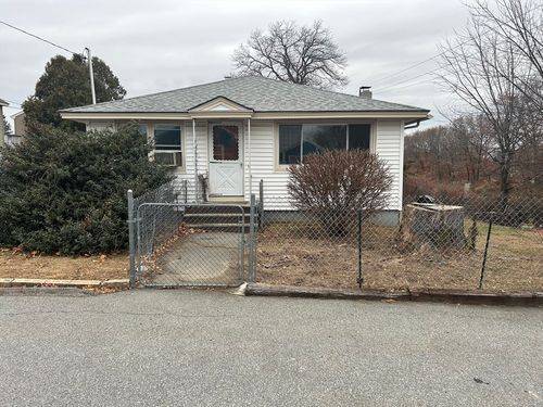 5 Lafayette Ave, Lawrence, MA, 01843-3512 | Card Image