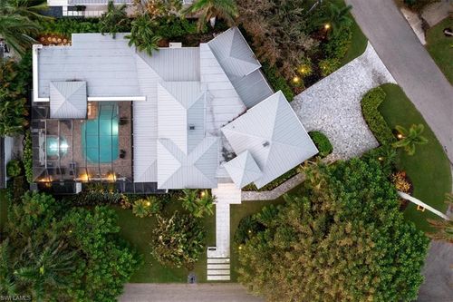 367 5th Ave, NAPLES, FL, 34102-5540 | Card Image