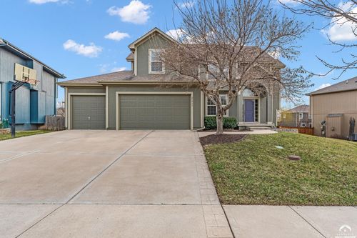 21913 W 95th Ter, Lenexa, KS, 66220-9600 | Card Image