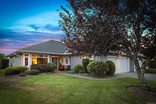 221-3399 Crown Isle Dr, Courtenay, BC, V9N9X7 | Card Image