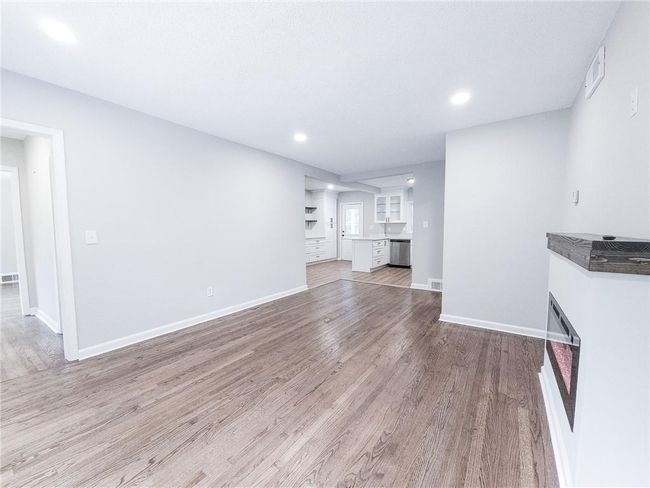 522 Stell Rd, House other with 3 bedrooms, 2 bathrooms and 4 parking in woodstock GA | Image 12