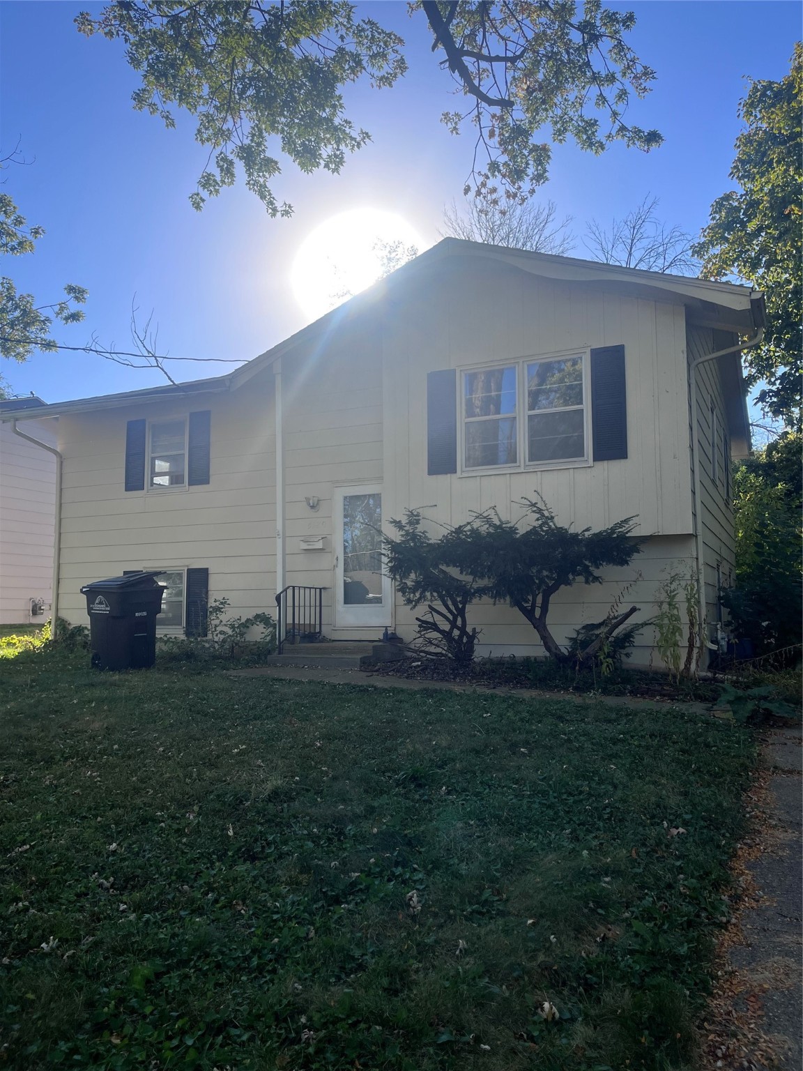 53rd St, Des Moines, IA 50310