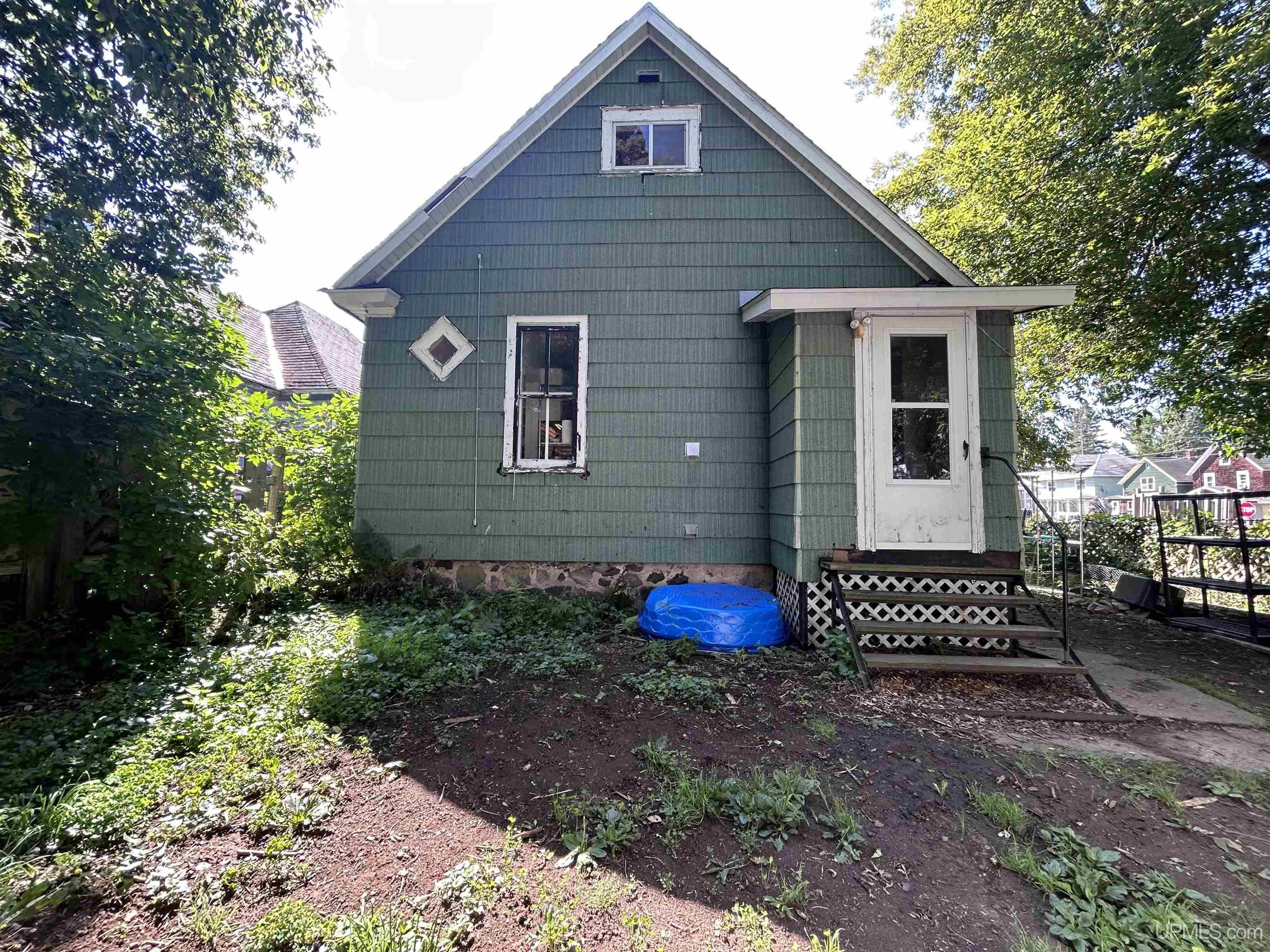 Sutherland St, Ironwood, MI 49938