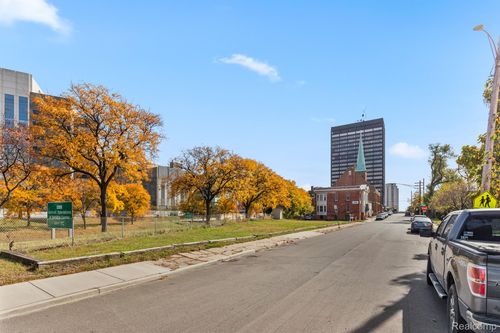 1500 6th St, Detroit, MI, 48226 | Card Image