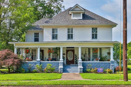 325 Main St, Martin, TN, 38237-2121 | Card Image