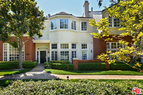 2431 Swanfield Ct, Thousand Oaks, CA, 91361-5089 | Card Image