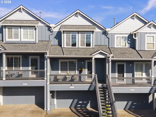 20447 Noble Ln, West Linn, OR, 97068-7218 | Card Image