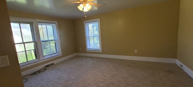 204 S 2 Nd Ave, Home with 6 bedrooms, 3 bathrooms and 4 parking in FORRESTON IL | Image 6