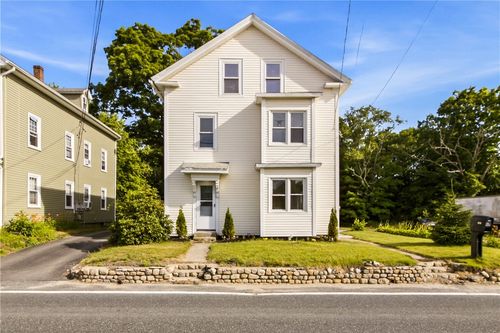 370 Pascoag Main St, Pascoag, RI, 02859-3413 | Card Image