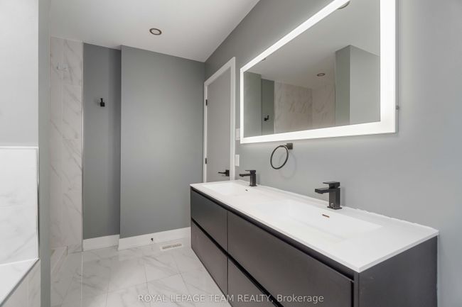 28 Moe Robillard St, House attached with 3 bedrooms, 3 bathrooms and 2 parking in Arnprior ON | Image 20