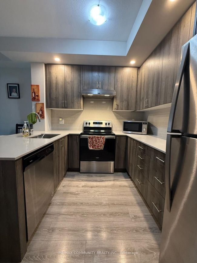 419 - 121 Highway 8, Condo with 3 bedrooms, 2 bathrooms and null parking in Hamilton ON | Image 8