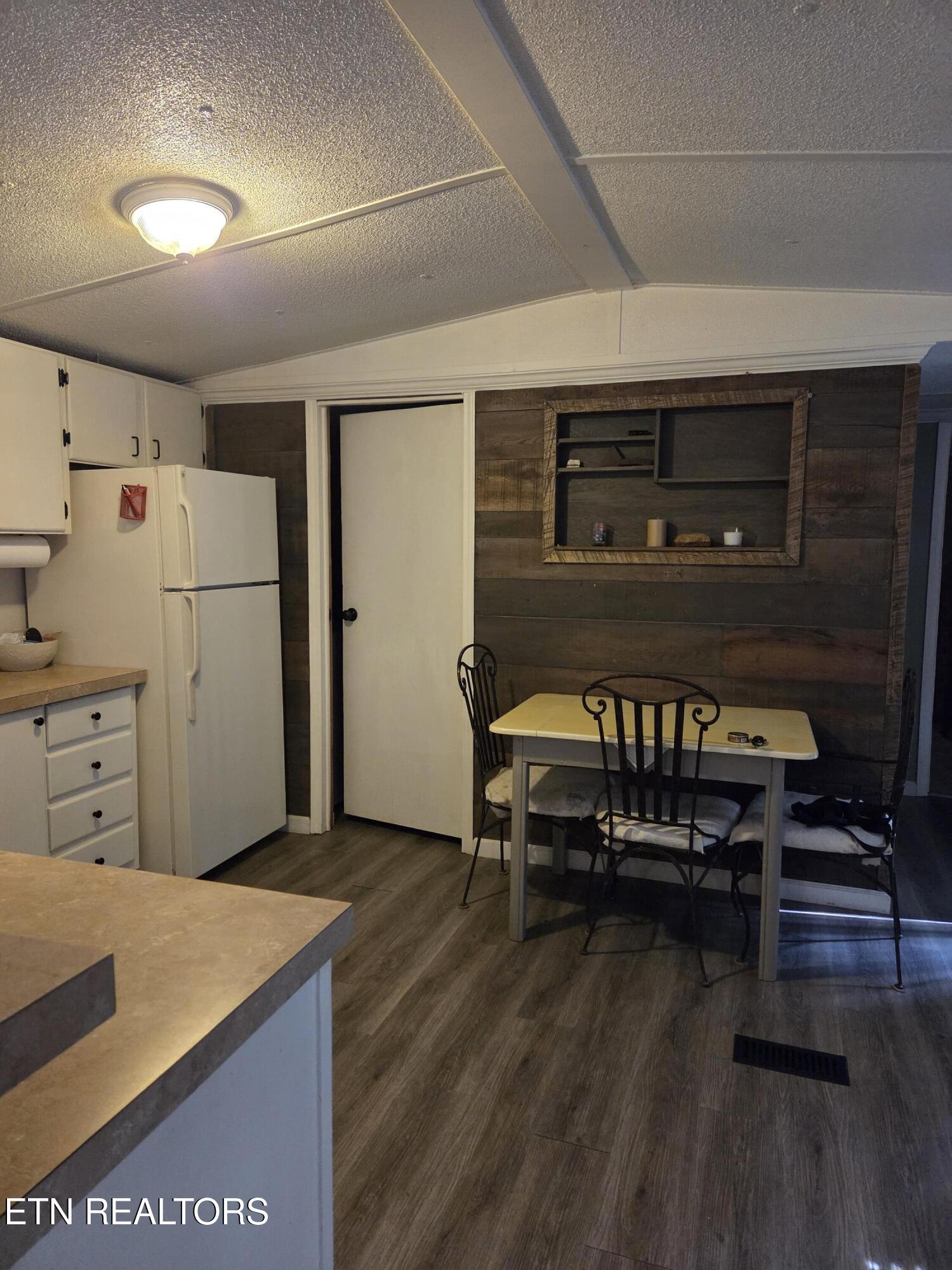 Residential in Helenwood 4