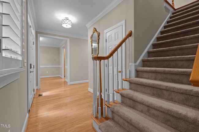 Stairway Leading to Upstairs Bedrooms | Image 19