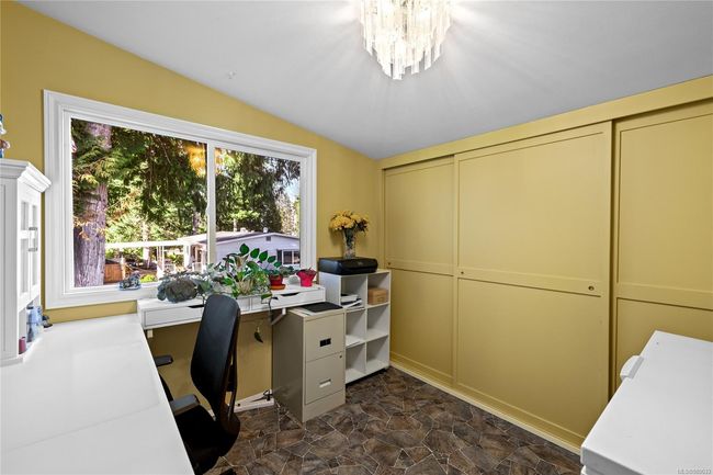 12 - 575 Arbutus St, House other with 2 bedrooms, 1 bathrooms and 2 parking in Qualicum Beach BC | Image 7