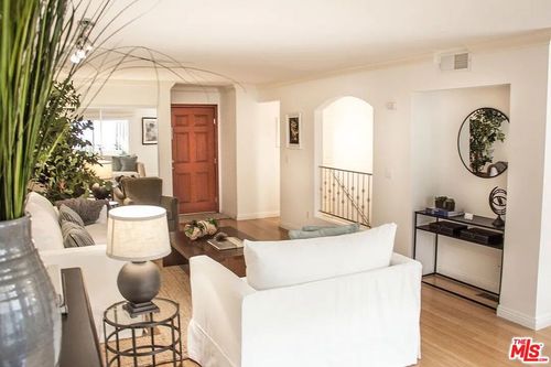 109-1154 S Barrington Ave, Los Angeles, CA, 90049-3301 | Card Image