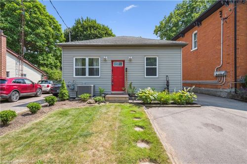 241 Highway 8, Dundas, ON, L9H5E1 | Card Image