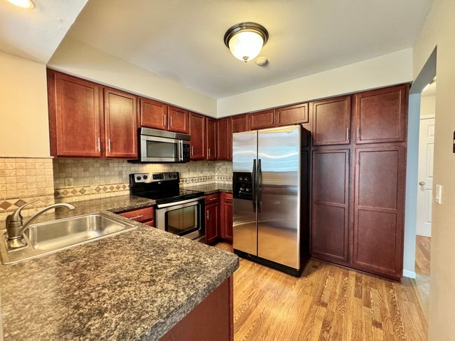 4399 Hunters Cir E, Condo with 2 bedrooms, 2 bathrooms and null parking in Canton MI | Image 7