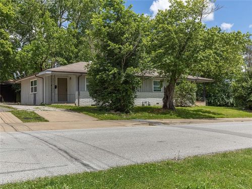 522 Duncan, Fayetteville, AR, 72701 | Card Image